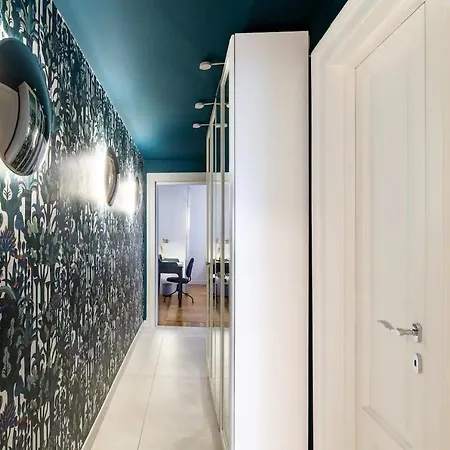 לינה וארוחת בוקר Liberty 4*