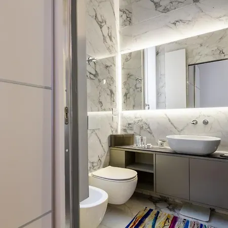 Liberty לינה וארוחת בוקר מילאנו